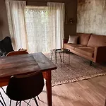 木屋 't Tjilpplekje, 4-persoons Met Prive Hottub 福尔特赫伊曾