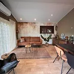 't Tjilpplekje, 4-persoons Met Prive Hottub 木屋 福尔特赫伊曾