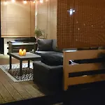 't Tjilpplekje, 4-persoons Met Prive Hottub 木屋 *