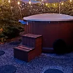 't Tjilpplekje, 4-persoons Met Prive Hottub * 福尔特赫伊曾