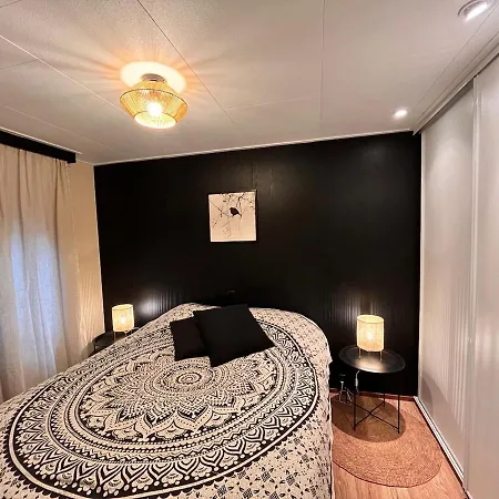 't Tjilpplekje, 4-persoons Met Prive Hottub Chalet