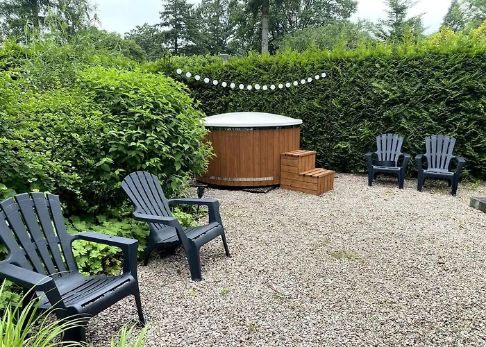 't Tjilpplekje, 4-persoons Met Prive Hottub Horská chata *