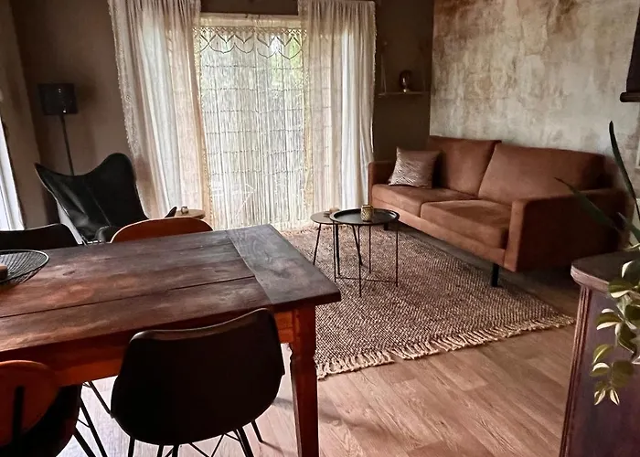 Horská chata 't Tjilpplekje, 4-persoons Met Prive Hottub Voorthuizen