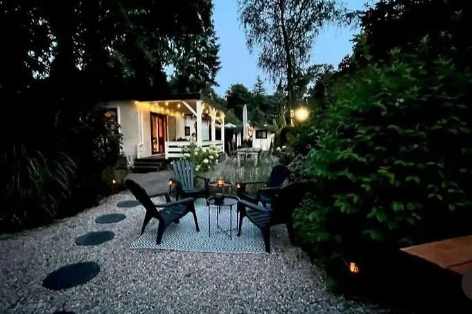 't Tjilpplekje, 4-persoons Met Prive Hottub * Voorthuizen