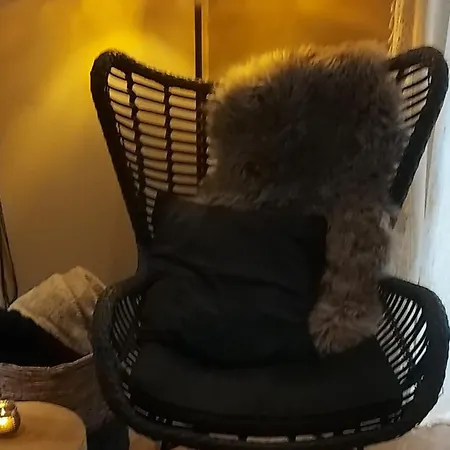 't Tjilpplekje, 4-persoons Met Prive Hottub